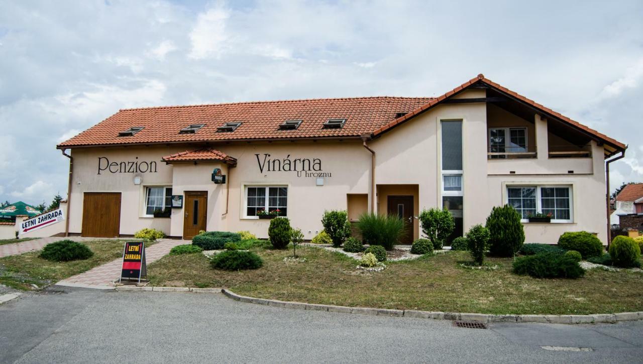 Penzion Vinarna U Hroznu 호텔 Veselí nad Moravou 외부 사진